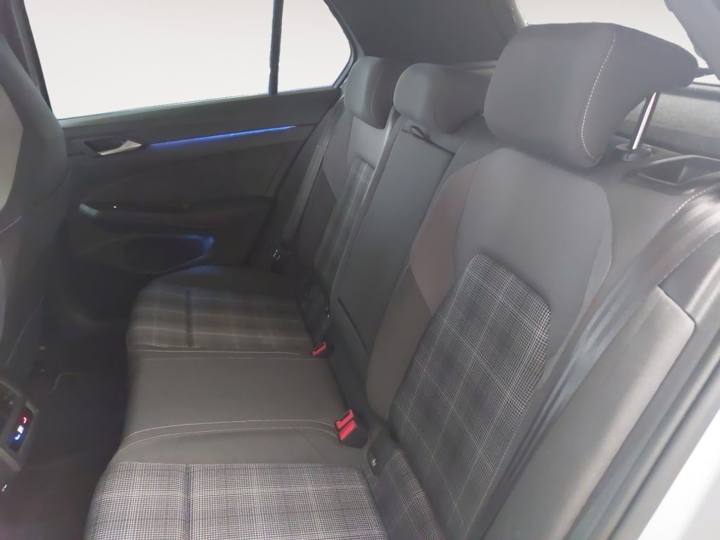 Fahrzeugabbildung Volkswagen Golf 2.0 TDI GTD Matrix Head Up Black Style ACC