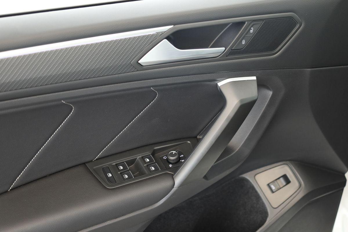 Volkswagen Tiguan Allspace 2.0 TDI 4M DSG R-Line 7 Pano Kam