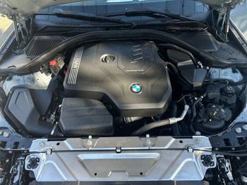 BMW 330i xDrive M Sportpaket Head-Up HiFi DAB LED