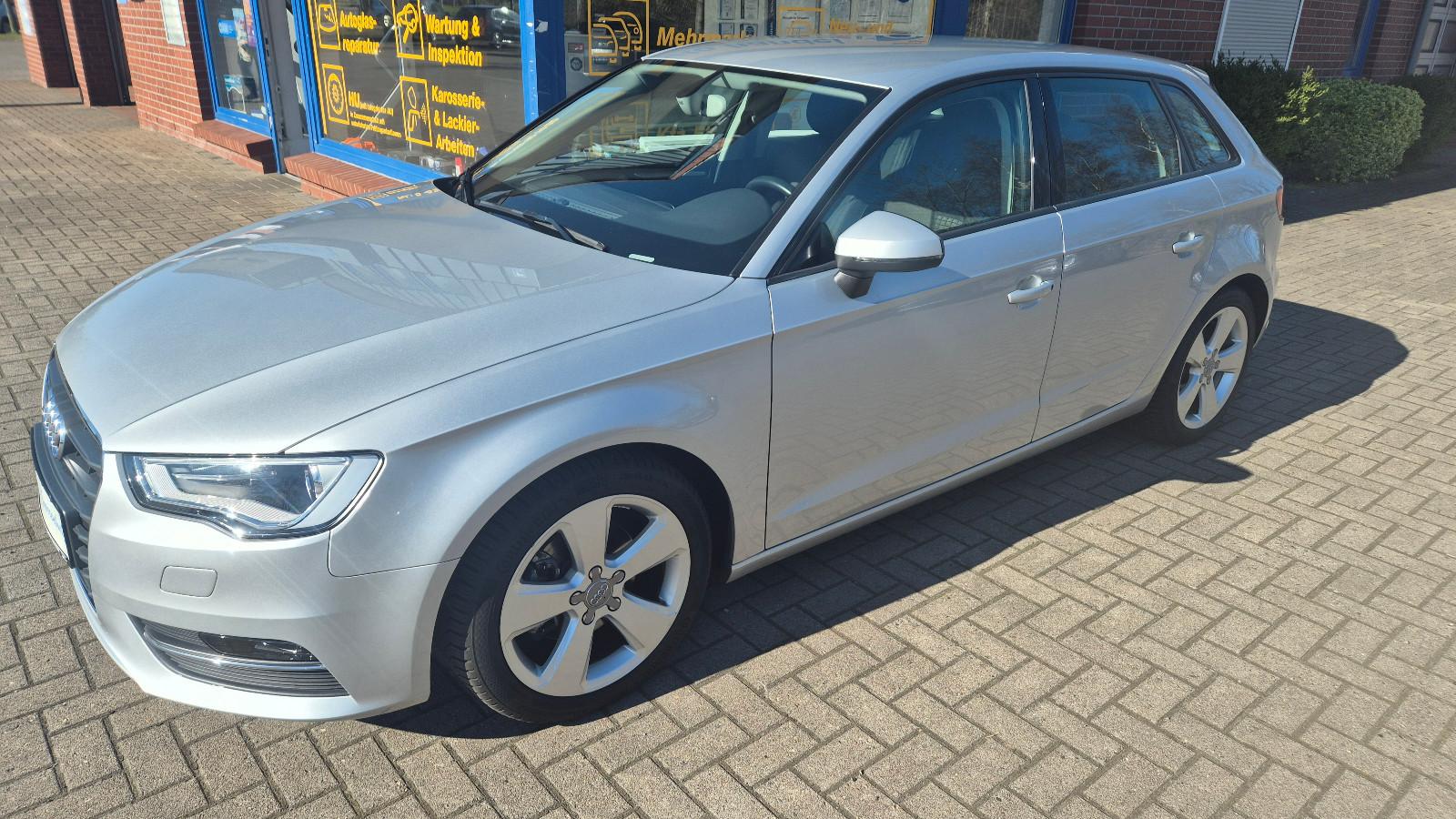 Audi A3 Sportback 1.Hand, Xenon, AHK, Allwetterr.uvm