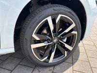 Skoda Kamiq 1.5 TSI  DSG Monte Carlo PANO AHK 4J GAR bei Autohaus Landmann & Maier OHG