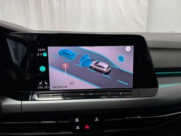 Volkswagen Golf VIII Lim. Active eTSI AT LED Navi SH