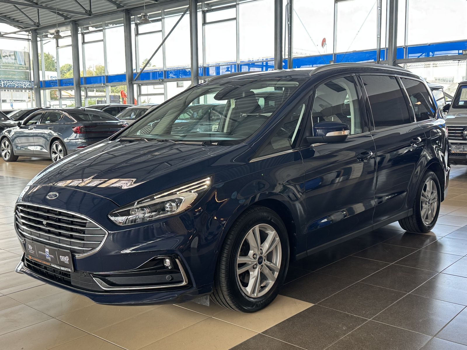 Ford Galaxy Hybrid Titanium 7-Sitzer R.Cam Navi ACC imagem 3