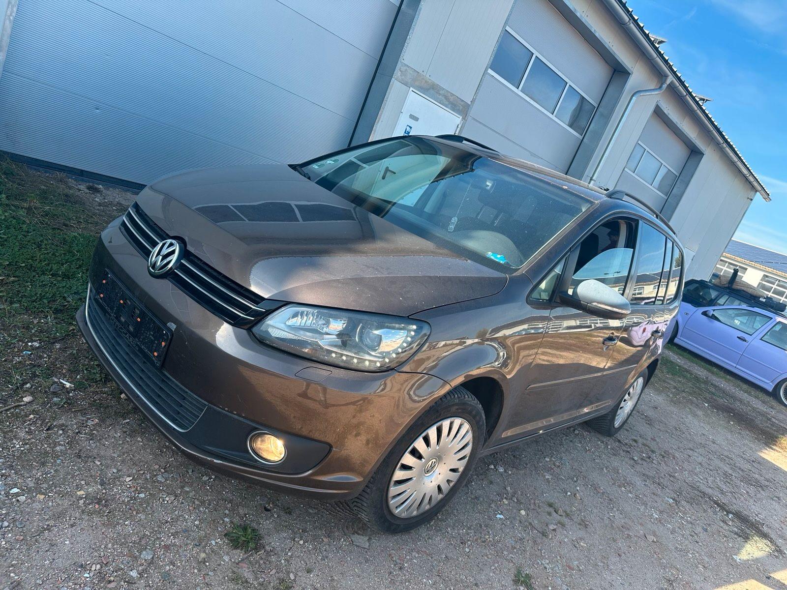 Volkswagen Touran, 2011