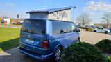 Volkswagen T6 California California Beach - blaue Volkswagen T6 California