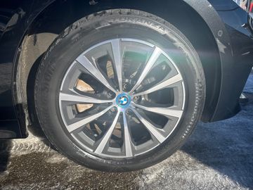 BMW 320e xDrive Touring HiFi DAB LED RFK Komfortzg.