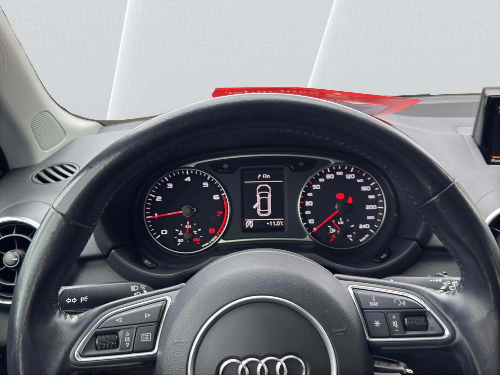 Audi A1 Sportback 1.0 TFSI, S-Line, Navi, Bluetooth