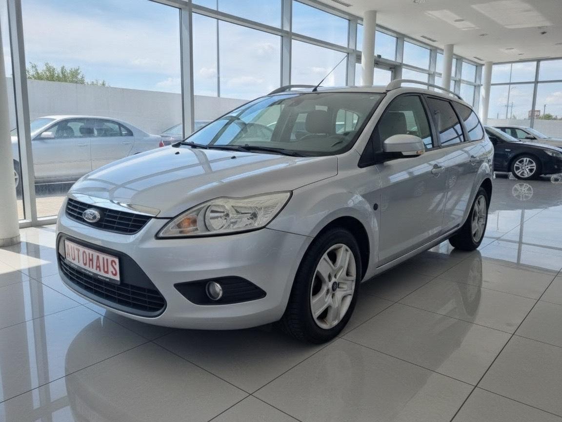 Ford Focus 1.6 Ghia Turnier Klima Tüv 10/2027