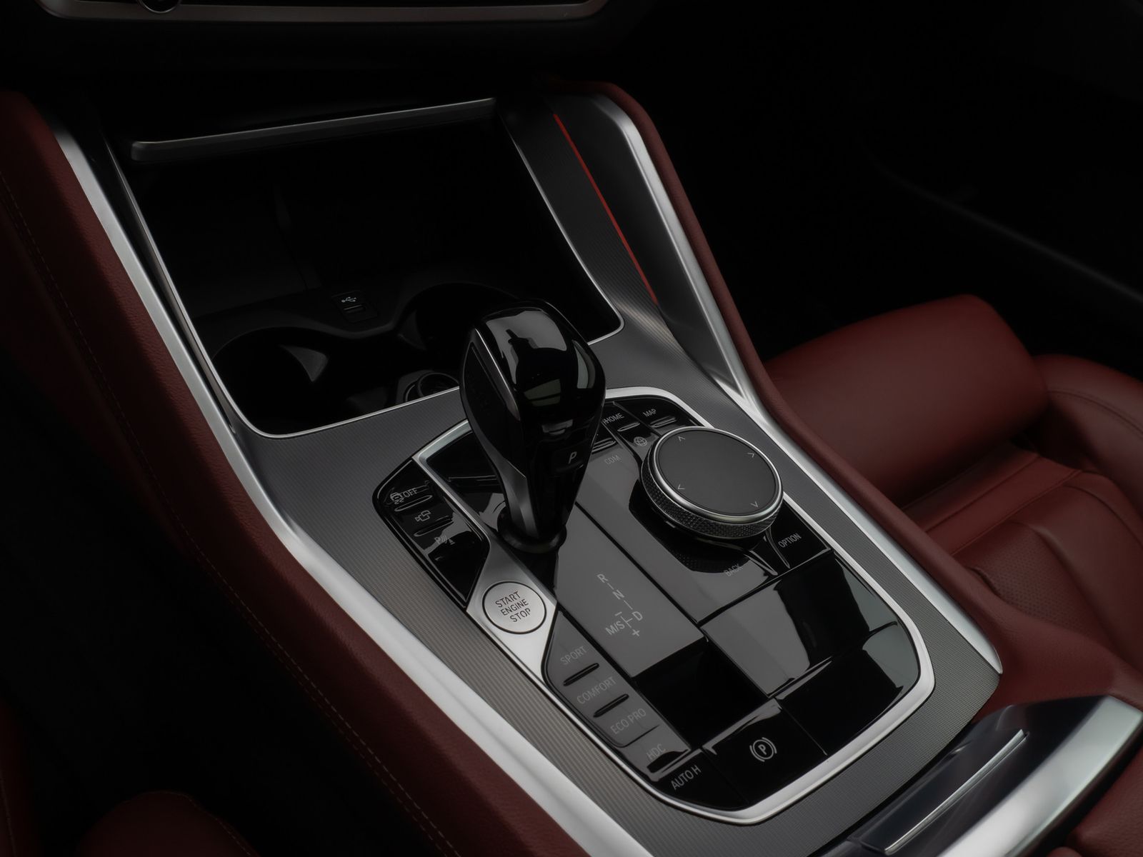 Fahrzeugabbildung BMW X6 xD40d M Sport Panorama 360°Laser HUD DisplKey