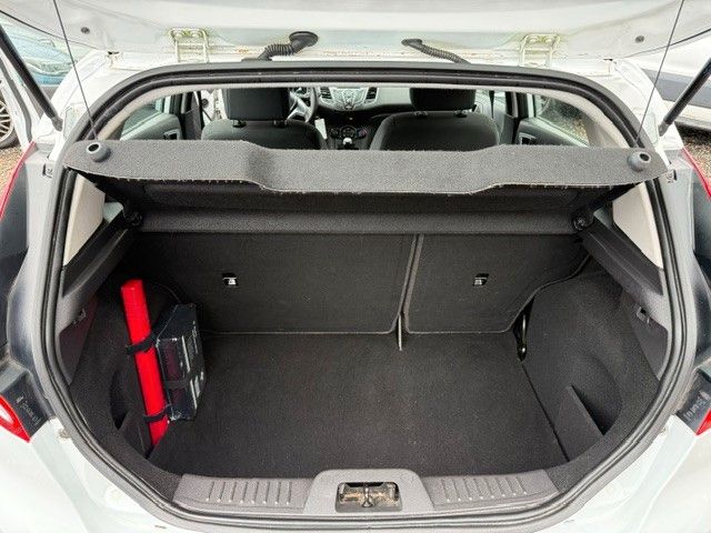 Fahrzeugabbildung Ford Fiesta Trend --Klima +Sitzhzg.--