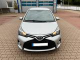Toyota Yaris 1.0 VVT-i - Toyota Yaris Gebrauchtwagen in Düsseldorf