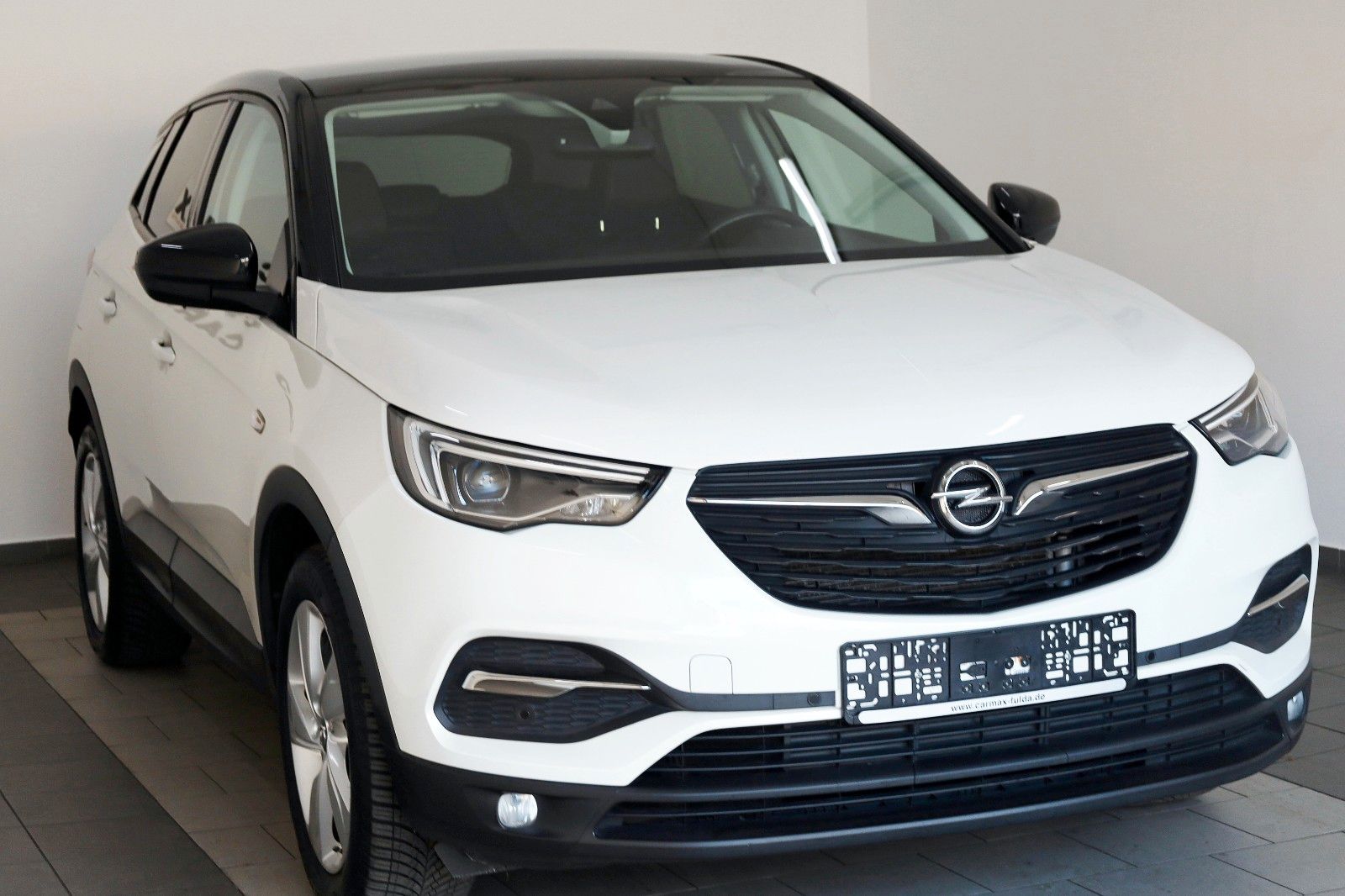 Fahrzeugabbildung Opel Grandland(X) TLeder,Navi,LED,Panorama,Kamera,AHK