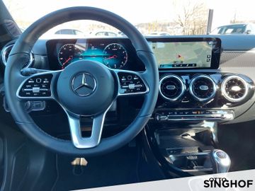 Fahrzeugabbildung Mercedes-Benz A 200 Progressive Standhzg+LED dynam+Rü Kam+Navi