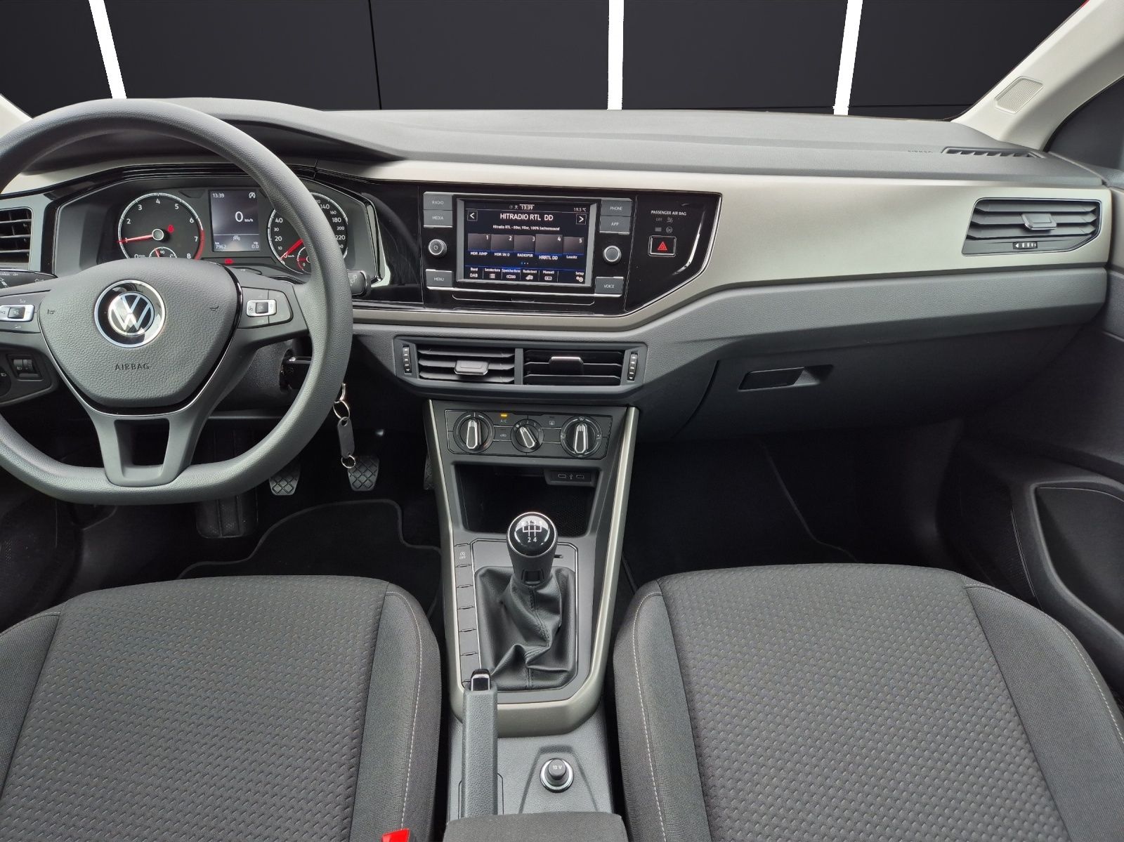 Fahrzeugabbildung Volkswagen Polo TSI Comfortline Klima DAB