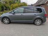 Volkswagen VW Touran Trendline BMT - Volkswagen Touran mit Benzin-Antrieb: Limousine