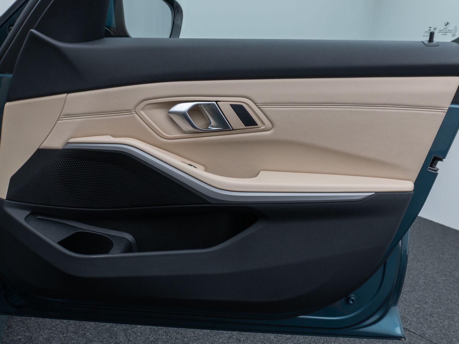 Fahrzeugabbildung BMW 320d xD CockPit+ Lenkrhzg Lordos Stndhz PDC AHK