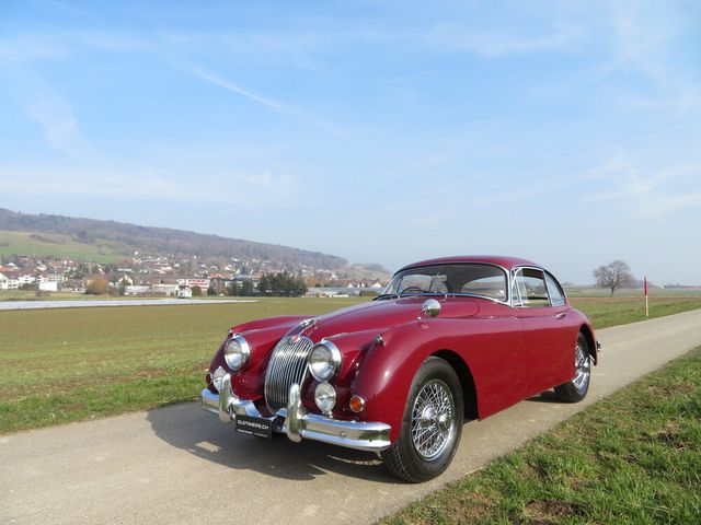 Jaguar XK150 FHC