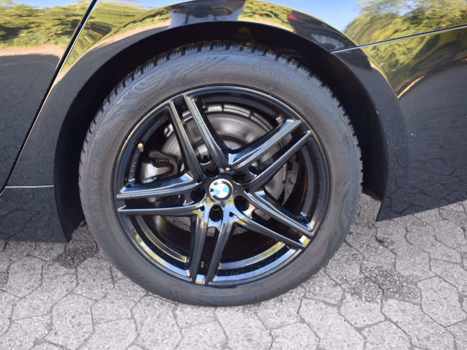 BMW 520i Touring Head-Up HiFi LED WLAN RFK Shz PDC