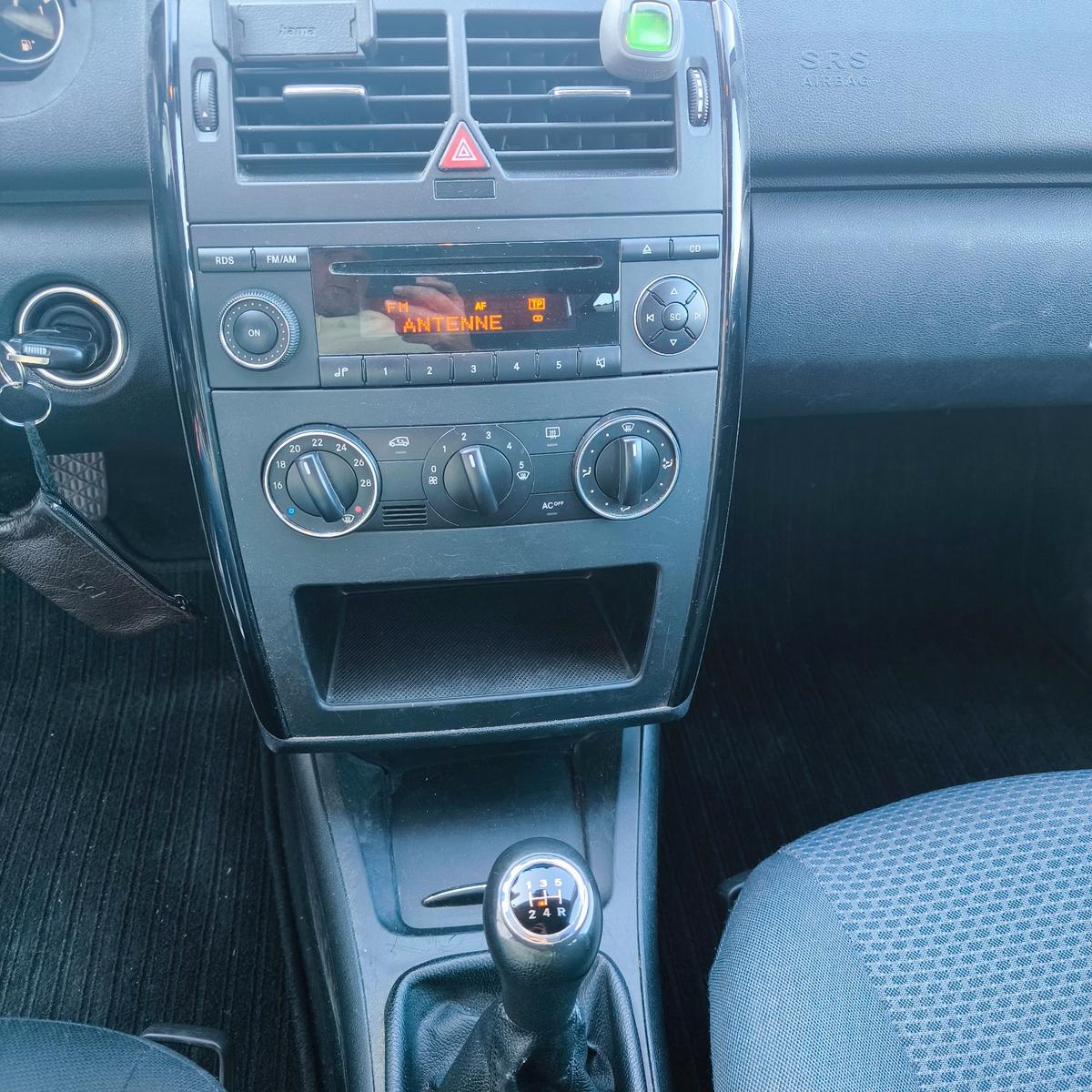 Mercedes-Benz A170 2004 — photo 9