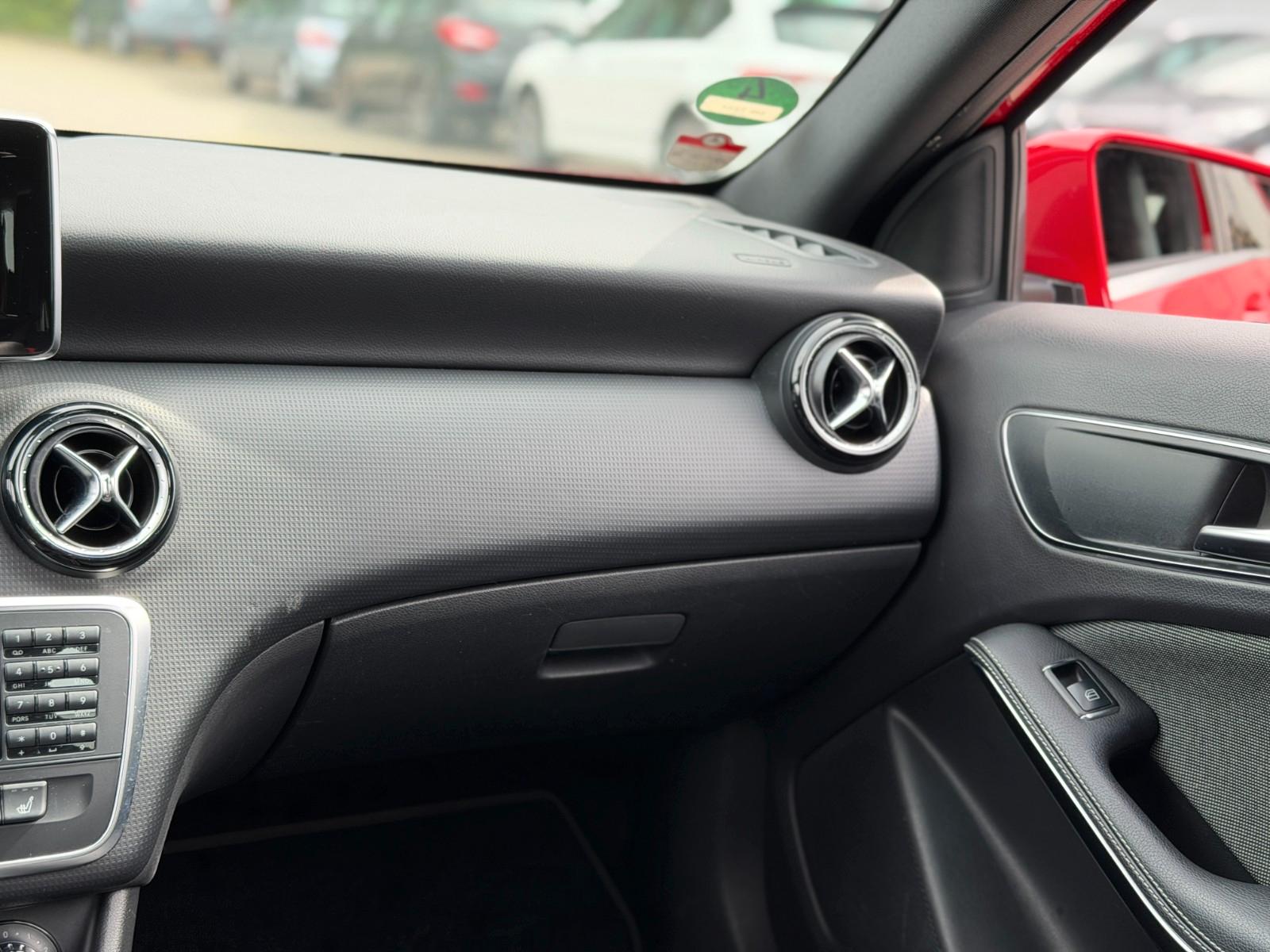 Mercedes-Benz A 180 BlueEfficiency Garantie *Navi*PDC*Bi Xenon
