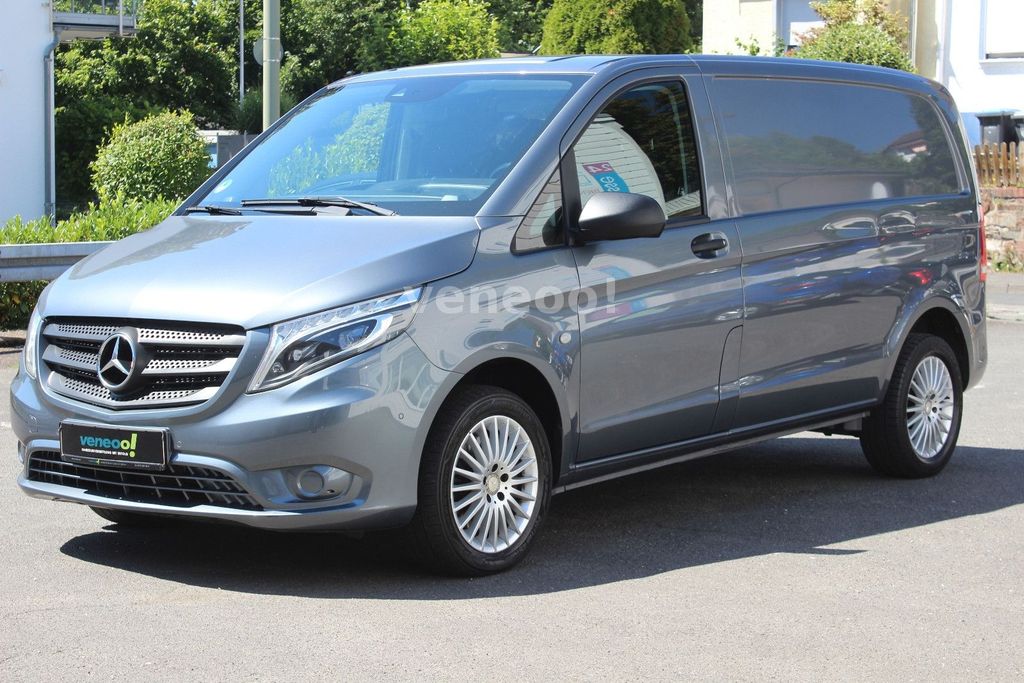 Image of Mercedes-Benz Vito