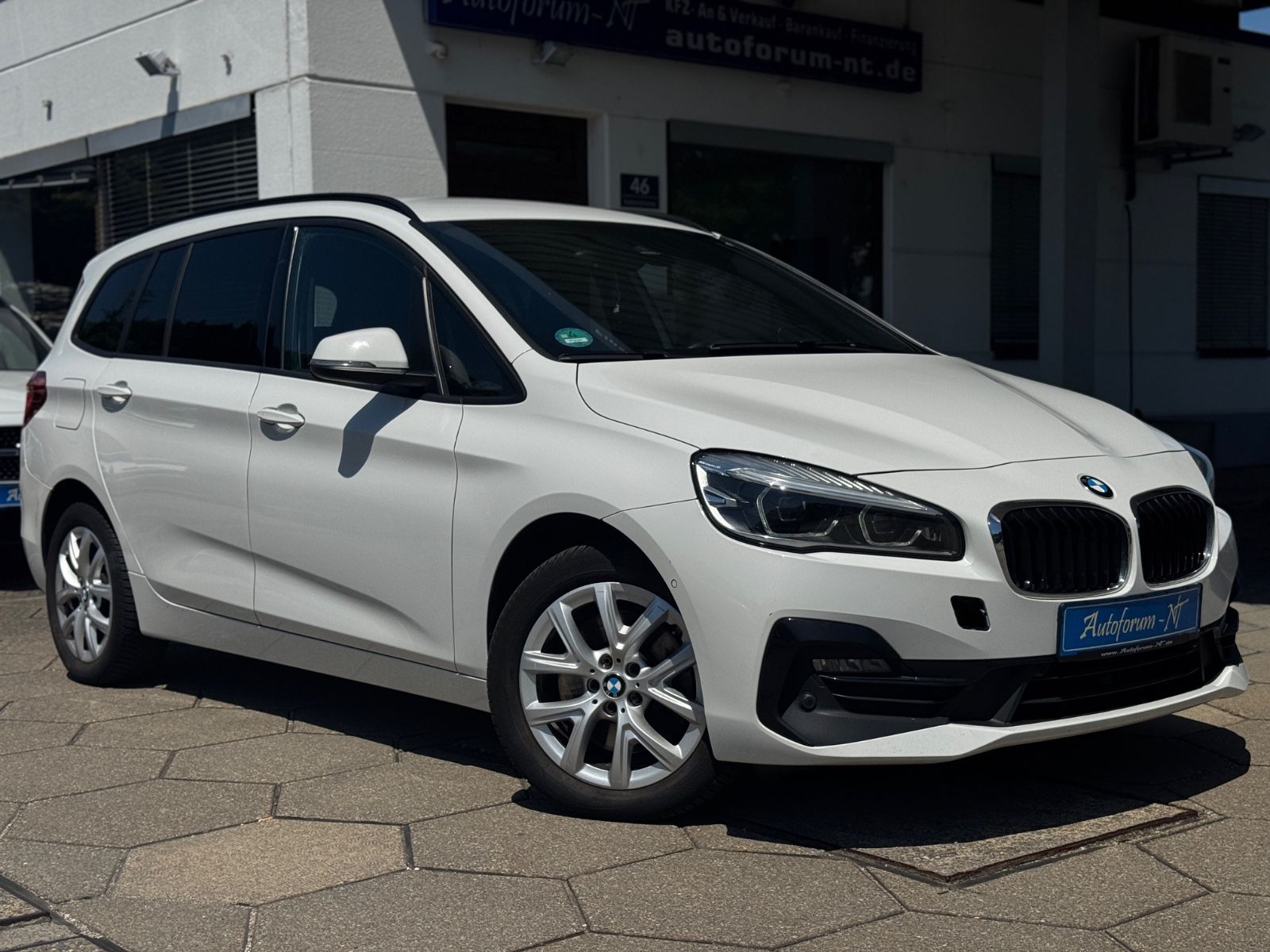BMW 218 d Gran Tourer Sport Line/7-SITZER/KAMERA/LED