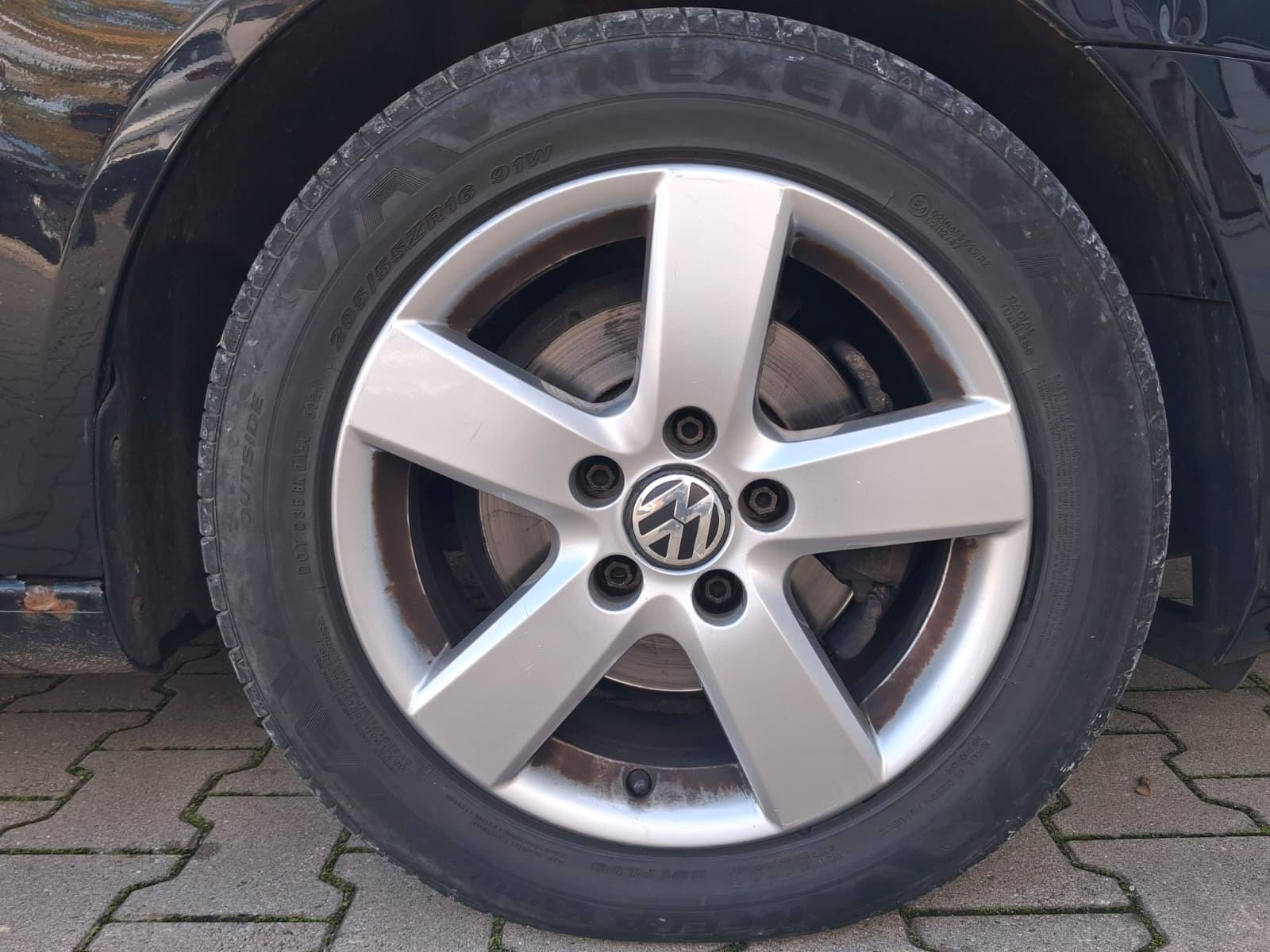 Volkswagen Golf 2011 — photo 21