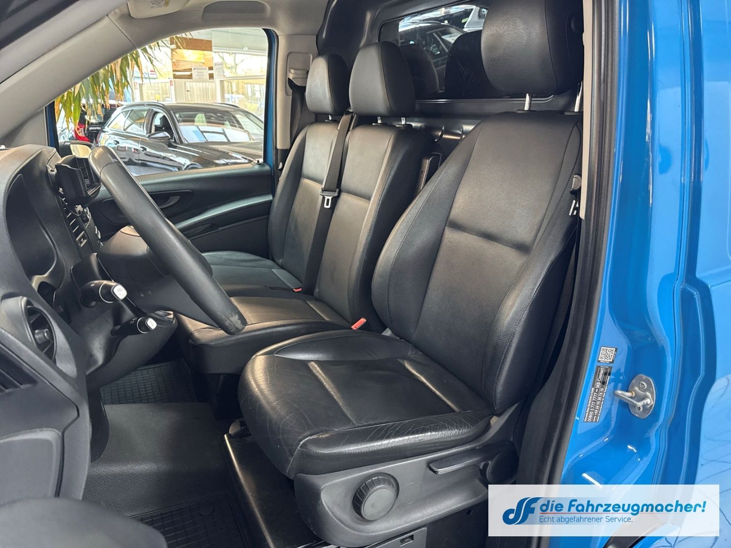 Fahrzeugabbildung Mercedes-Benz Vito Kasten111 CDI Lang SHZ Temp PDCv+h Leder Be