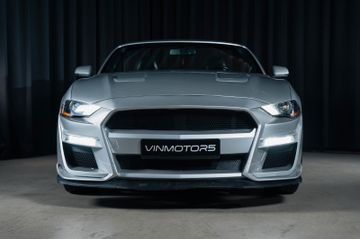 Ford Mustang - 2