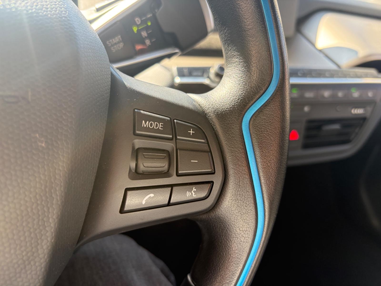 BMW i3*LED*Kamera*ParkAssistent*Multifunktionslenk.*
