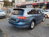 Volkswagen Passat Variant  2.0TDI**R-Line*DSG*Navi*Pdc*SH** - Volkswagen Passat Variant in Krefeld