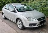 Ford Focus Ghia 1,6 *114tkm* TÜV 06/2028* - Ford Focus aus 2005: Ghia