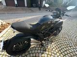 Ducati Diavel - DUCATI SCHWARZ