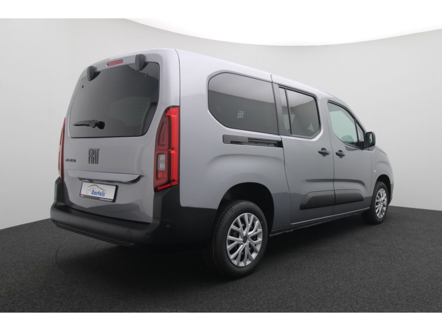 Fahrzeugabbildung Fiat Doblo L2 1.5 96 kW Dobln series 4 Kombi XL Navi