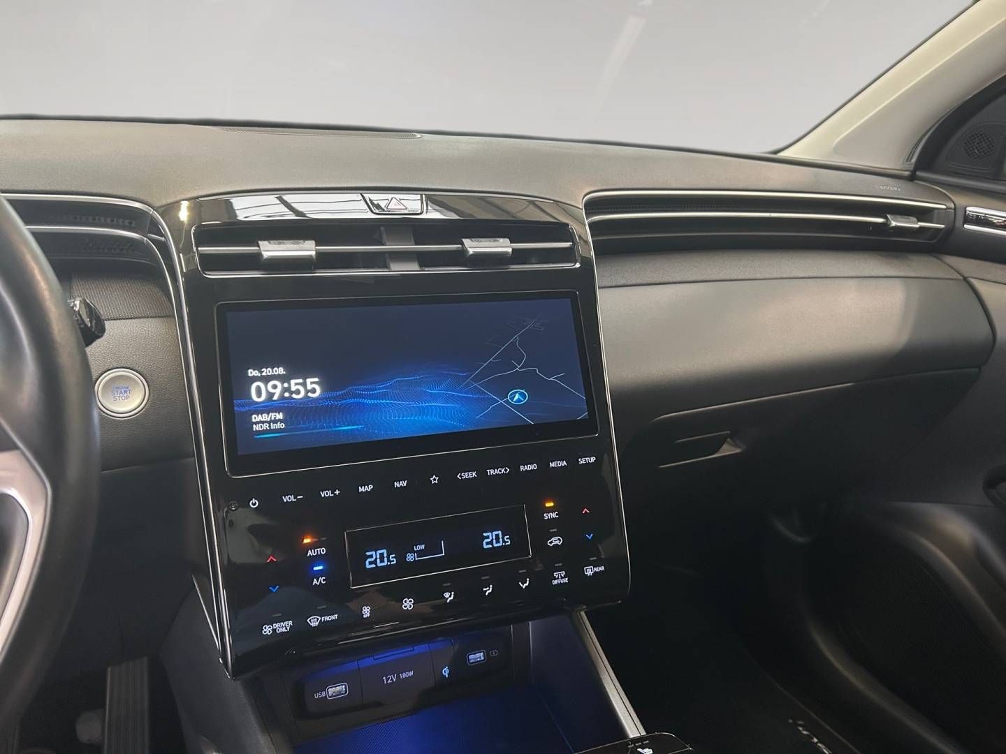 Fahrzeugabbildung Hyundai TUCSON Plug-in-Hybrid TREND-Paket