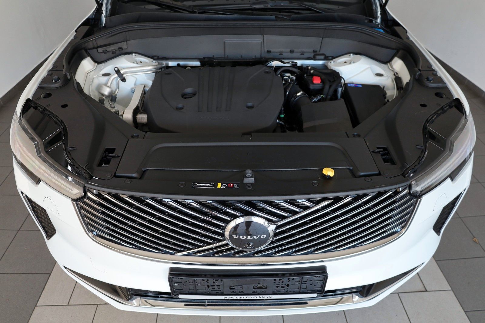 Fahrzeugabbildung Volvo XC90 Plus Bright AWD,7Sitz,4xSH,360°,HUD,ACC,AHK