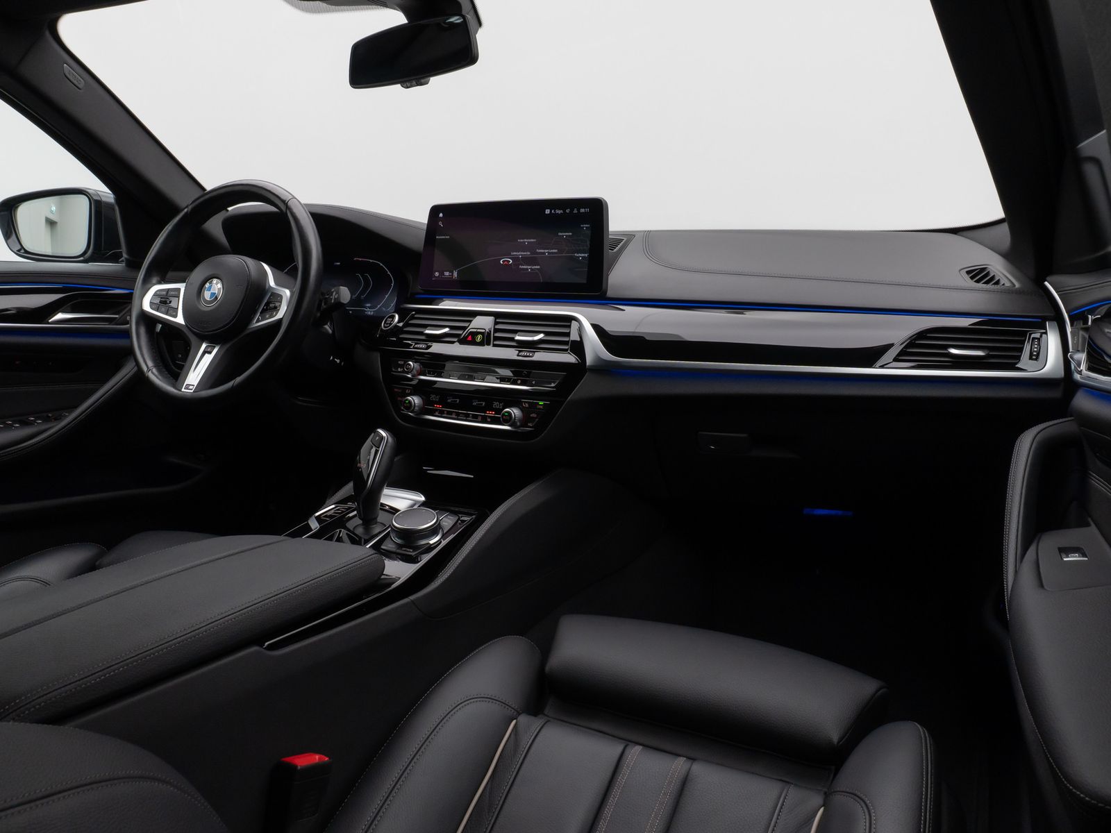 Fahrzeugabbildung BMW 520i M Sport Kamera DAB AHK Alarm Komfort 19Zoll