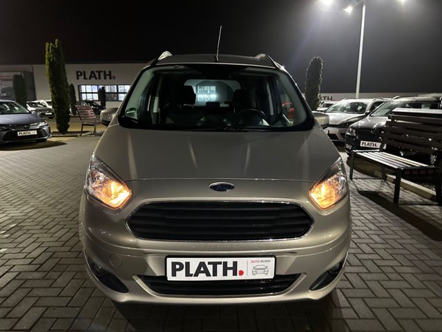 Ford Tourneo Courier  Titanium