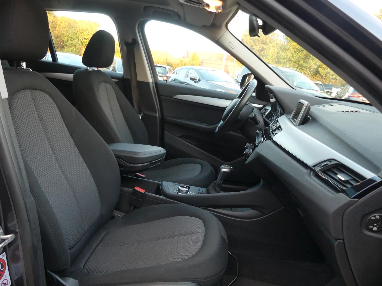 BMW X1 sDrive 18 i Advantage*Navi*Sitzhzg.*Panorama