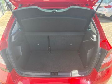Fahrzeugabbildung SKODA Fabia 1.2 Joy Klimaaut. SHZ DAB Temp. uvm