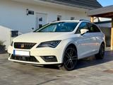 Seat Leon 1.5 TGI DSG PANO LED KAMERA SHZ 19 ZOLL ALU - Seat Leon mit CNG-Antrieb