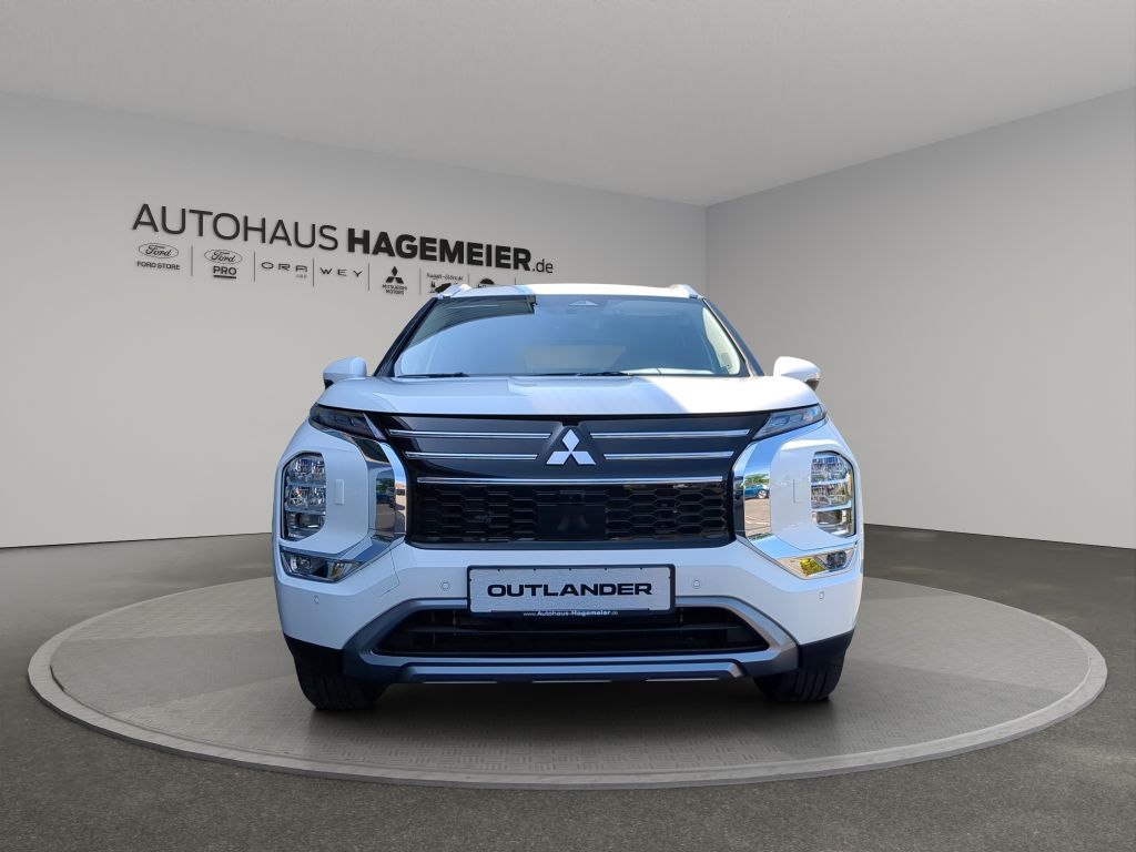 Fahrzeugabbildung Mitsubishi Outlander Intro Edition 2.4 PHEV AWD