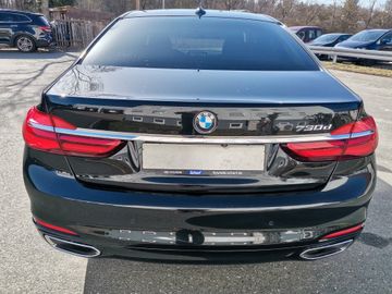 BMW 730 - 7