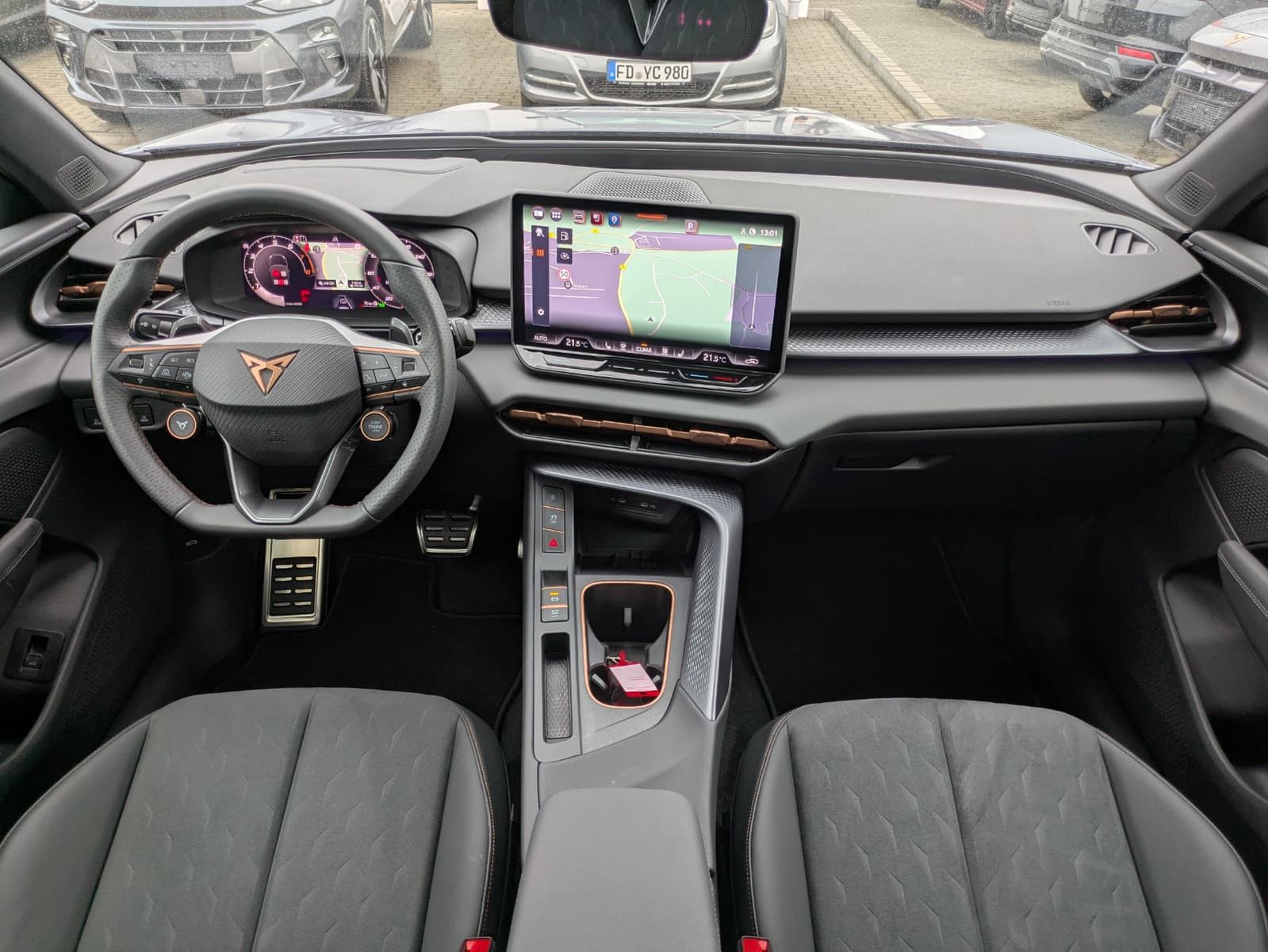 Fahrzeugabbildung CUPRA Terramar 2.0 TSI 4D VZ HUD*MATRIX*PANO*DCC*20"