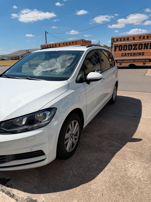 Image of Volkswagen Touran