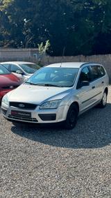 Ford Focus Turnier Trend - Ford Focus aus 2005: Turnier