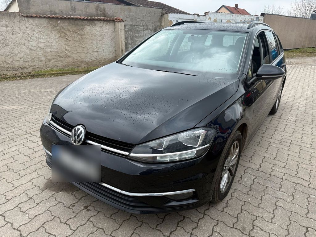 Image of Volkswagen Golf
