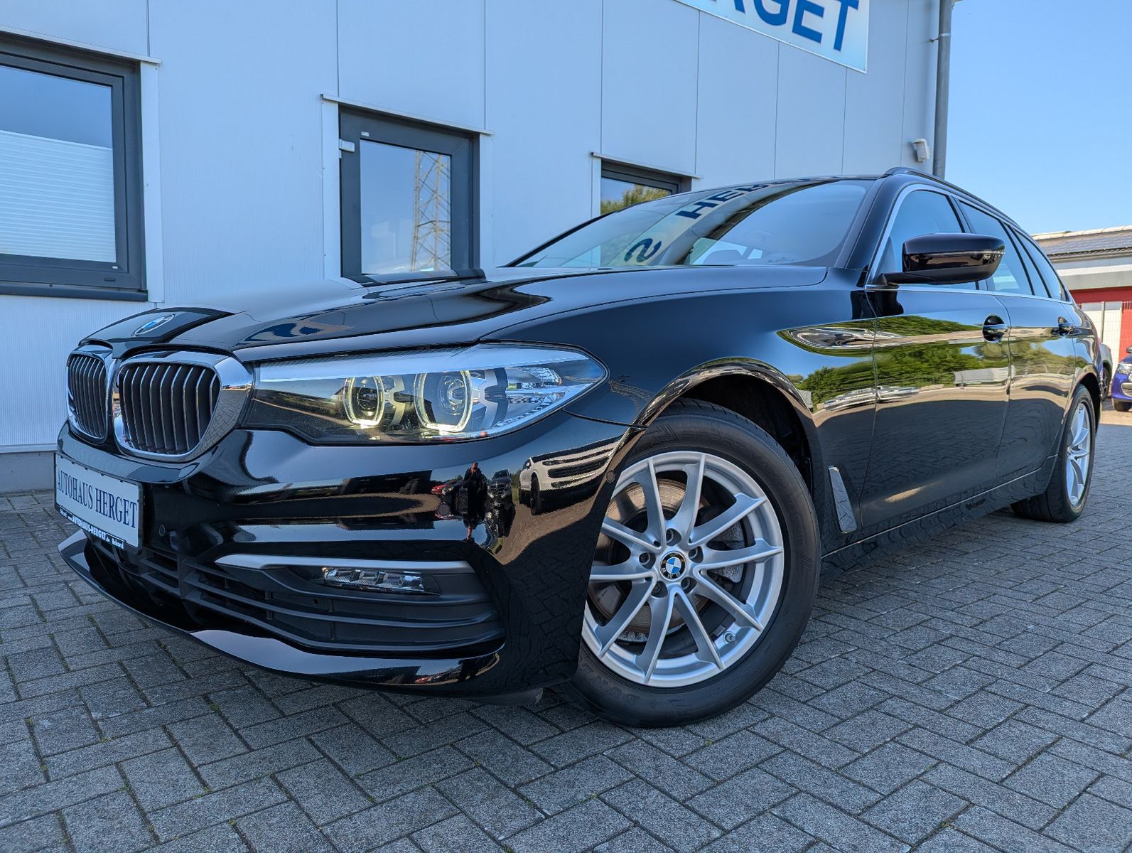 BMW 520 d xDrive Touring Steptronic