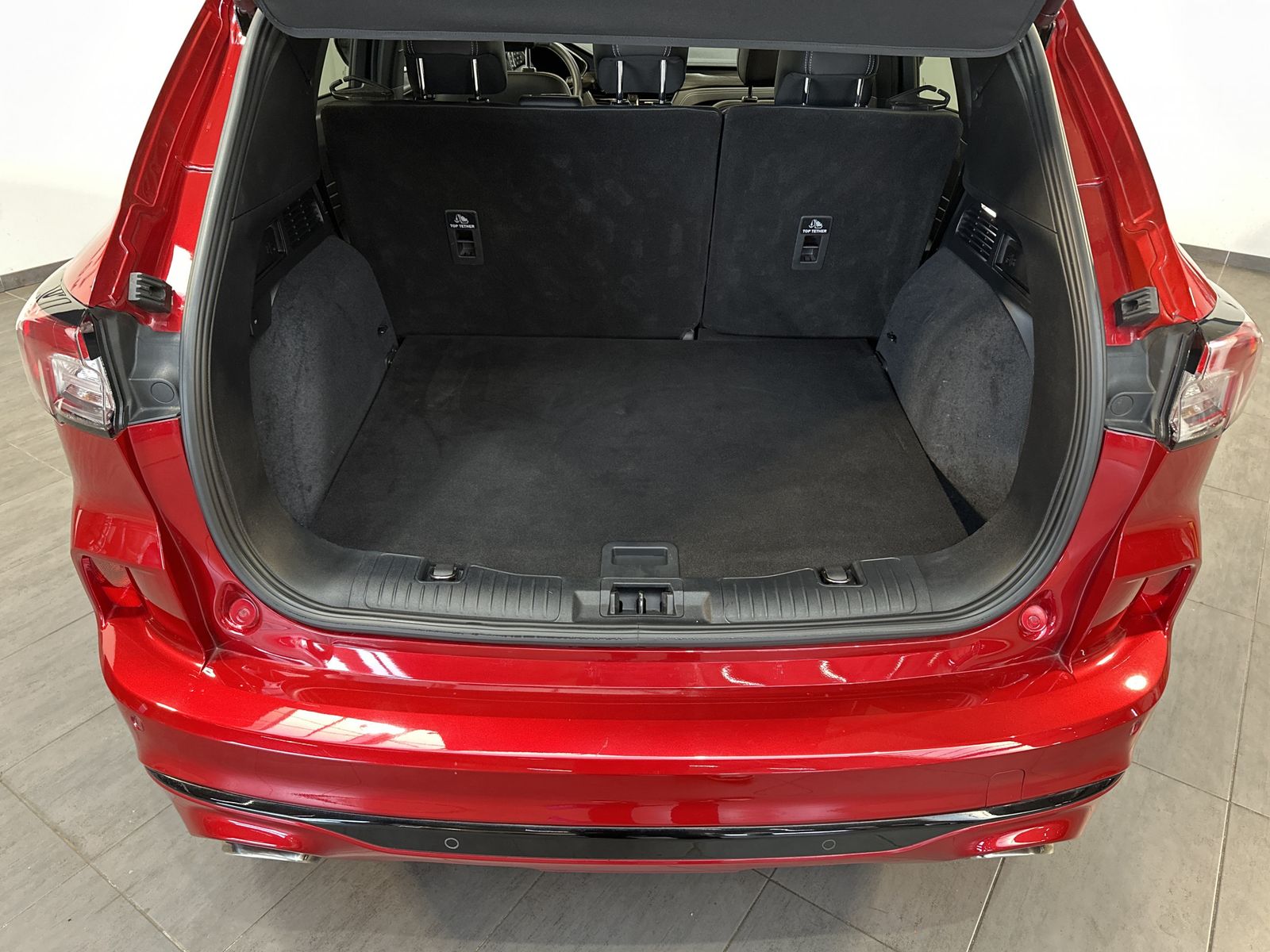 Fahrzeugabbildung Ford Kuga 2.0 EB 4x4 Vignale NAV+LED+KAMERA+ACC+18ZO
