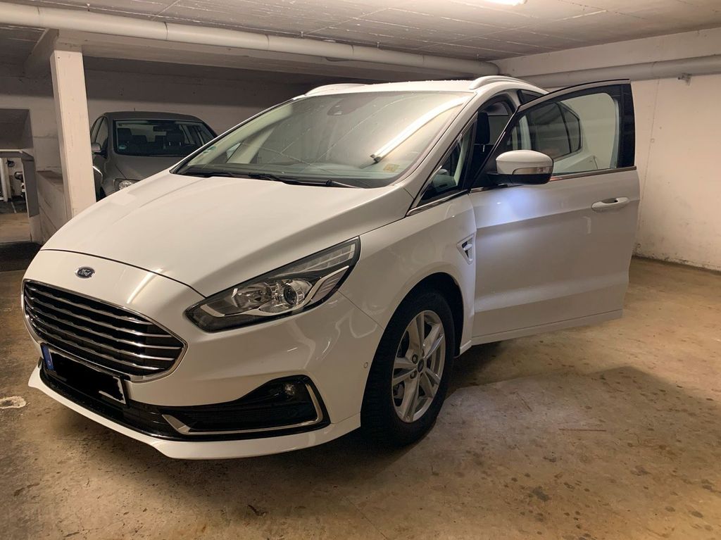Image of Ford S-Max